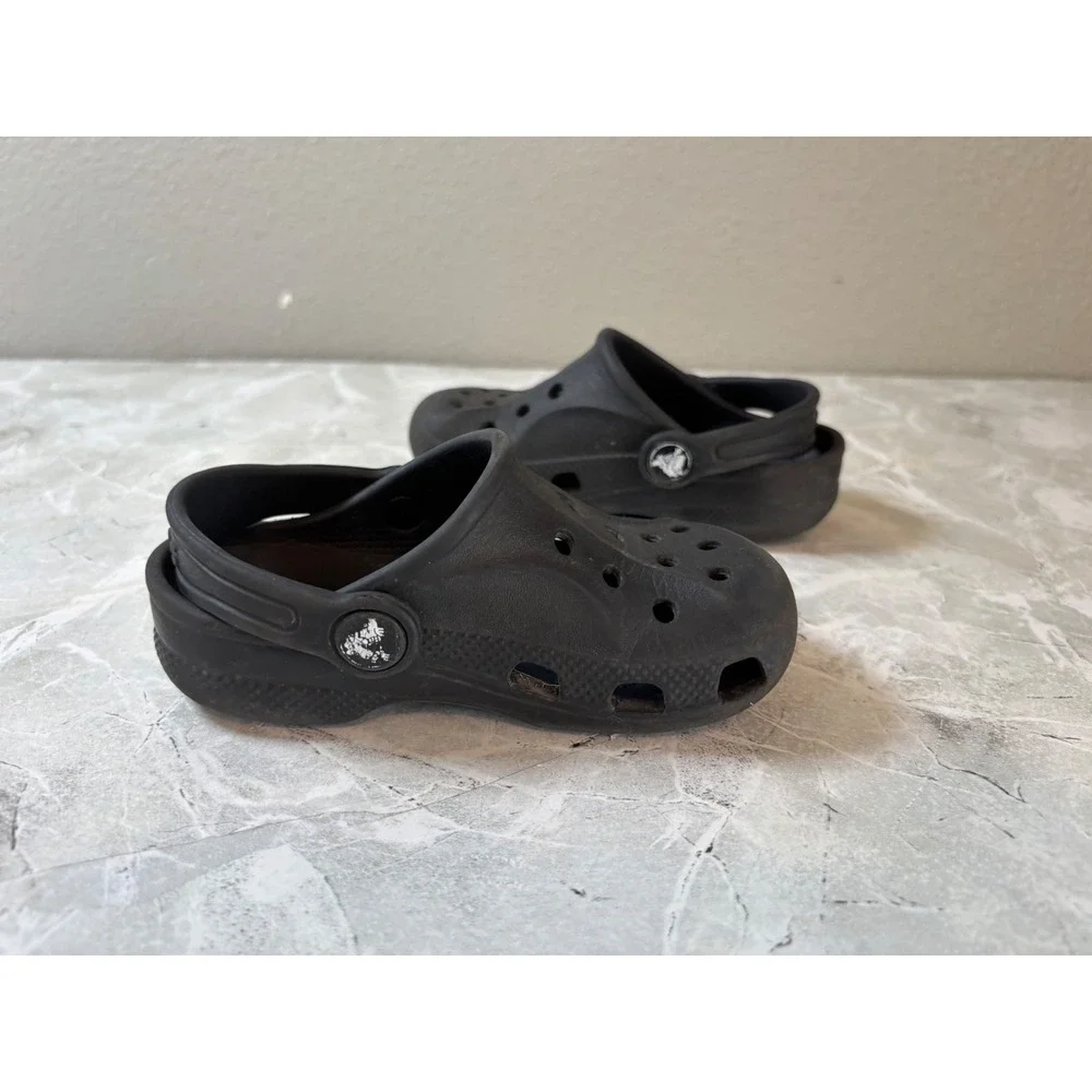 Crocs‎ Baya Clogs Kids Size C8 Black Slip On Water Shoes Sandals 10190